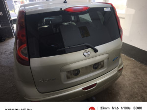 gepek vrata nissan note 2009