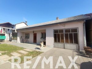 Kuća 250m2 Gradiška Senjak kod škole, dvorišni objekat, 2 garaže photo 3