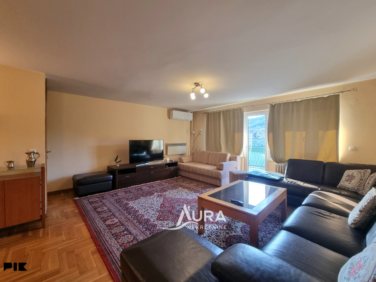 AURA/ Opremljen Stan / 1+3 / Centar 4