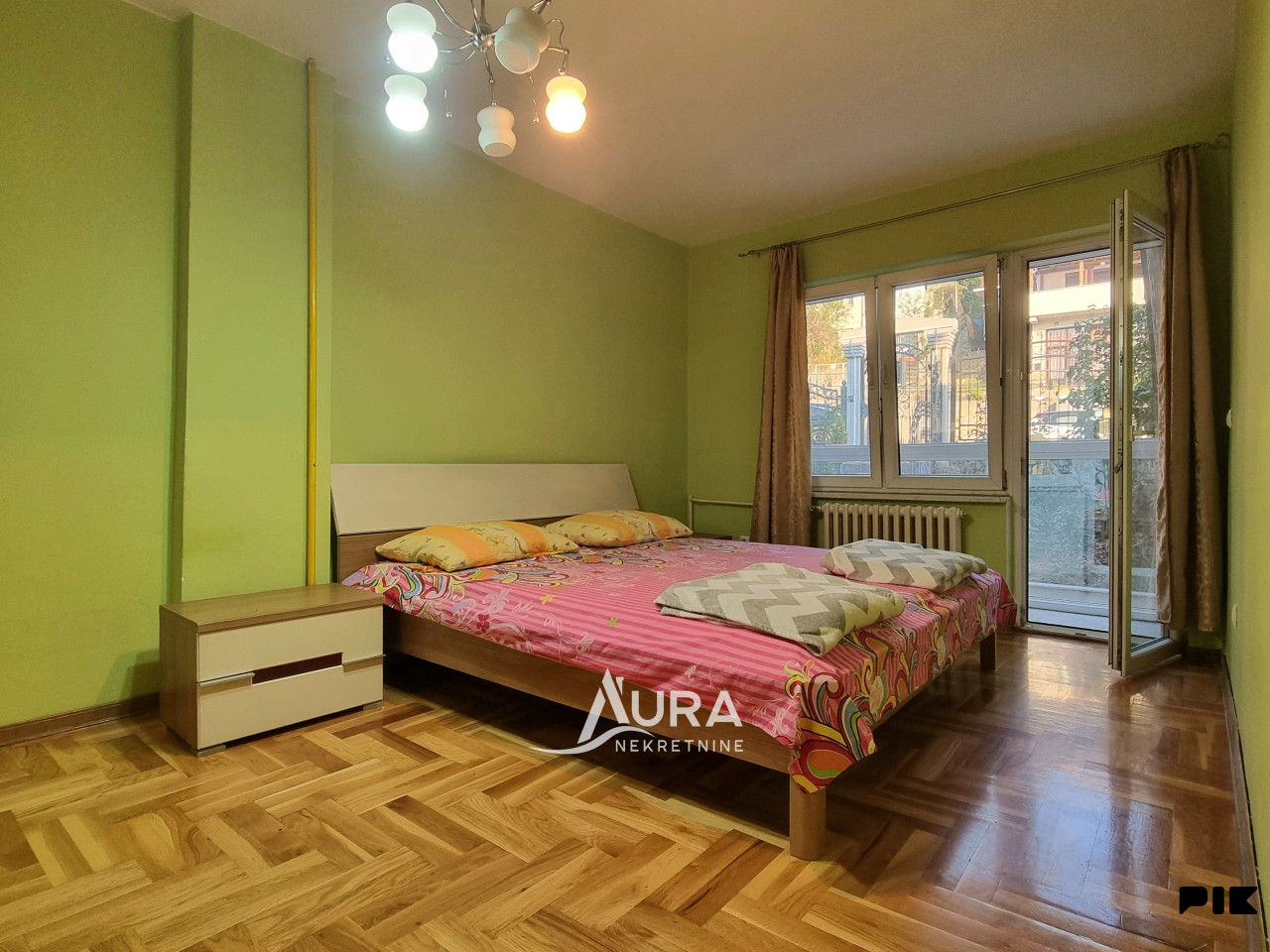AURA/ Opremljen Stan / 1+3 / Centar 15