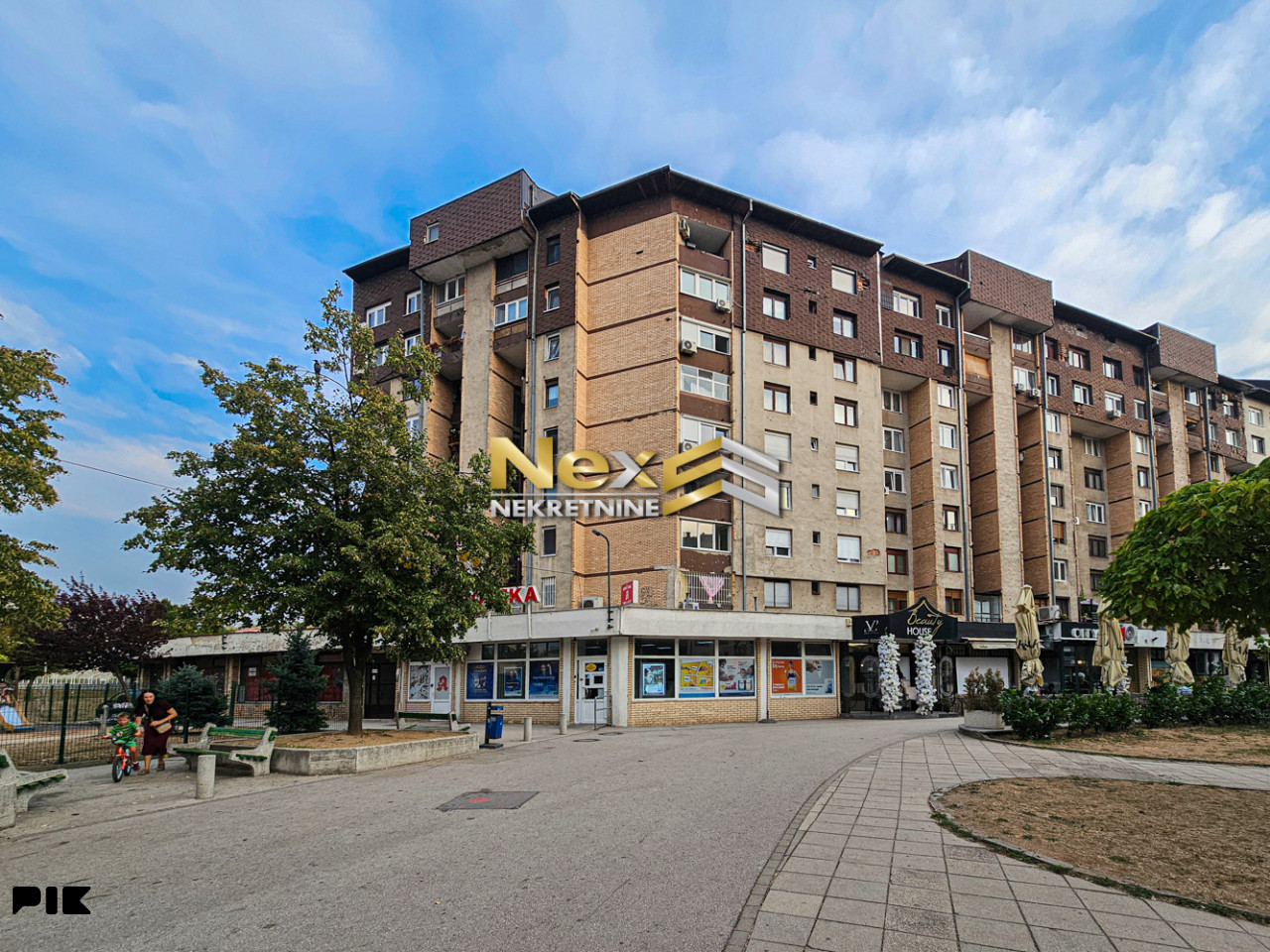 Četverosoban stan Teheranski trg/Vojničko Polje/Novi Grad 91,71m2 2