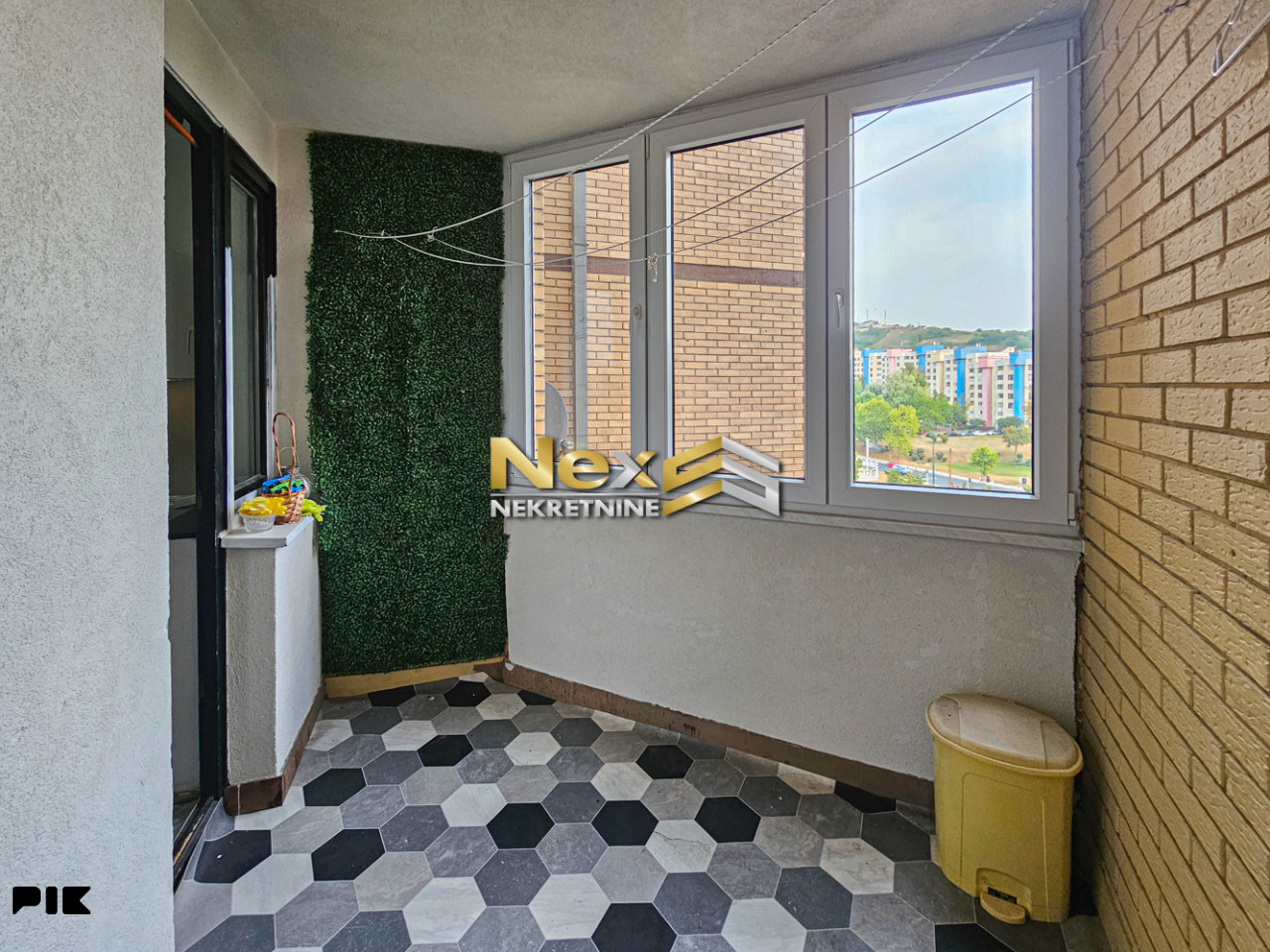 Četverosoban stan Teheranski trg/Vojničko Polje/Novi Grad 91,71m2 17