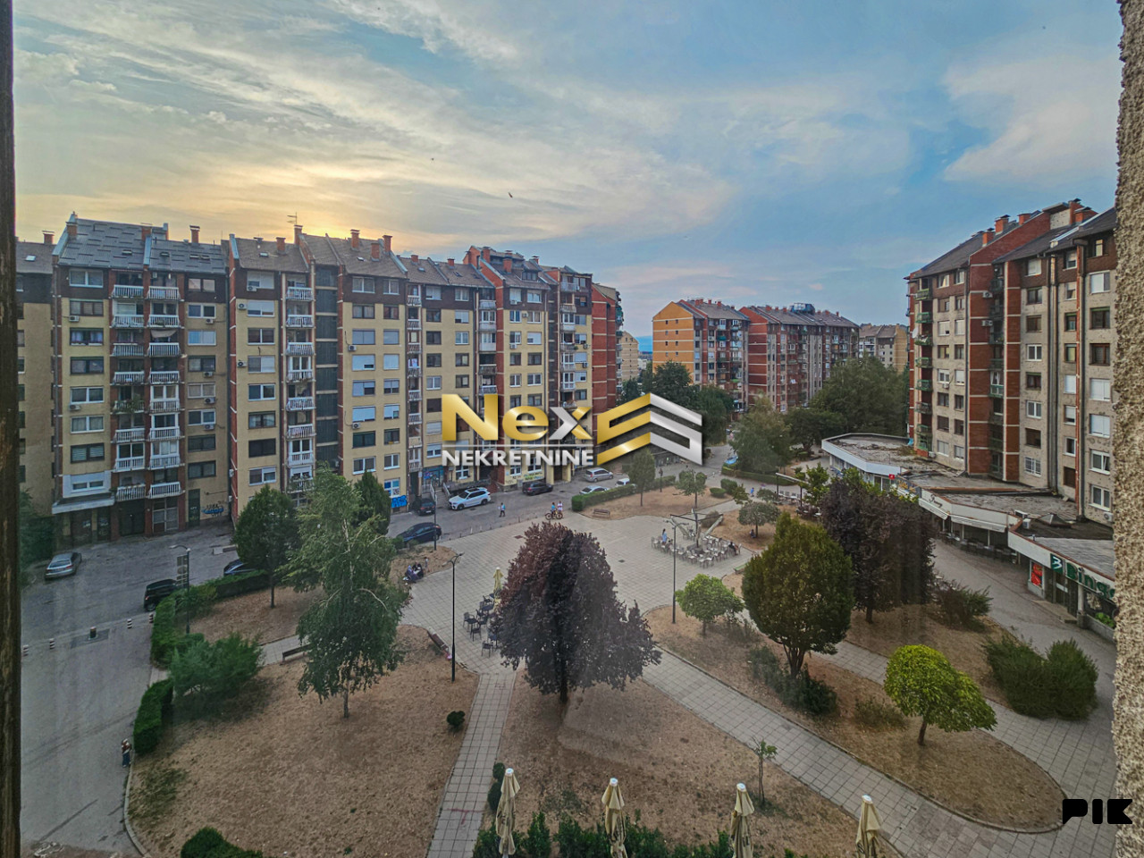 Četverosoban stan Teheranski trg/Vojničko Polje/Novi Grad 91,71m2 18