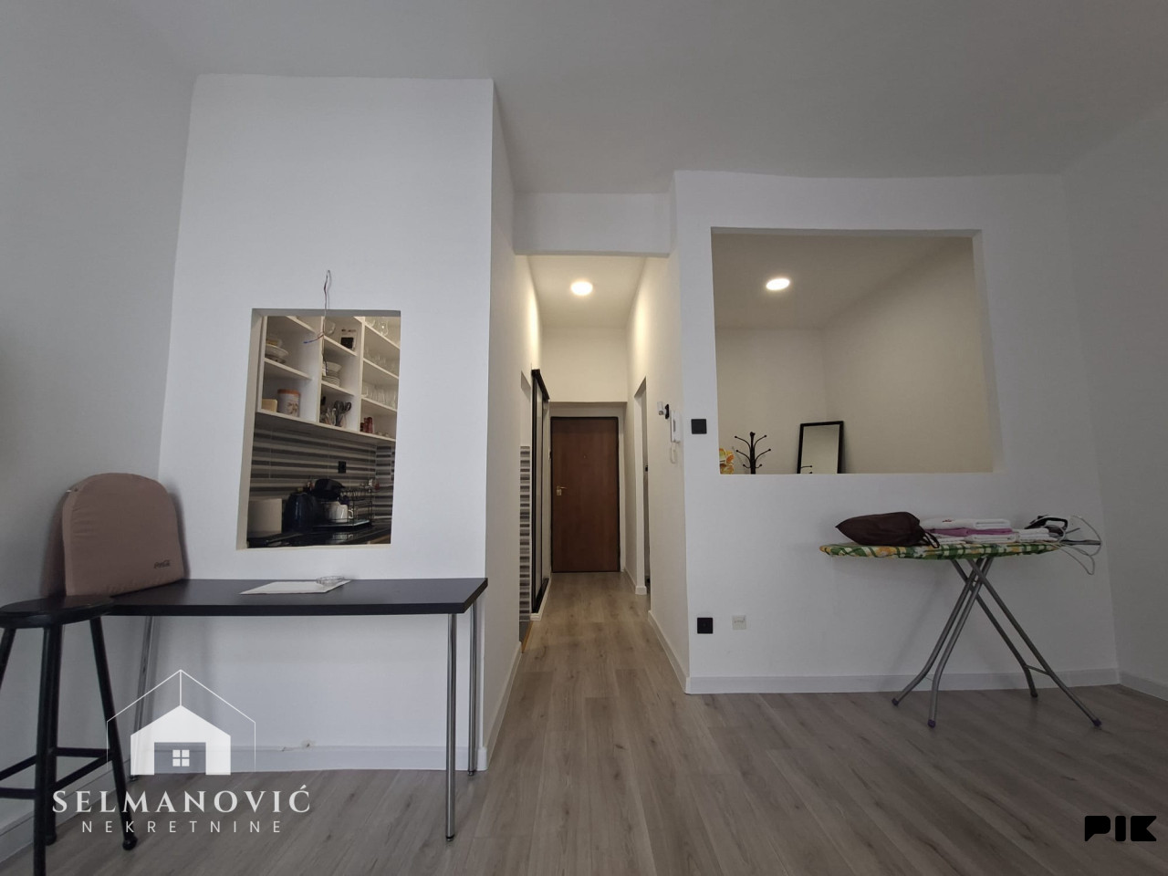 Poslovni Prostor - Štrosmajerova Stari Grad Sarajevo - 33m2 2