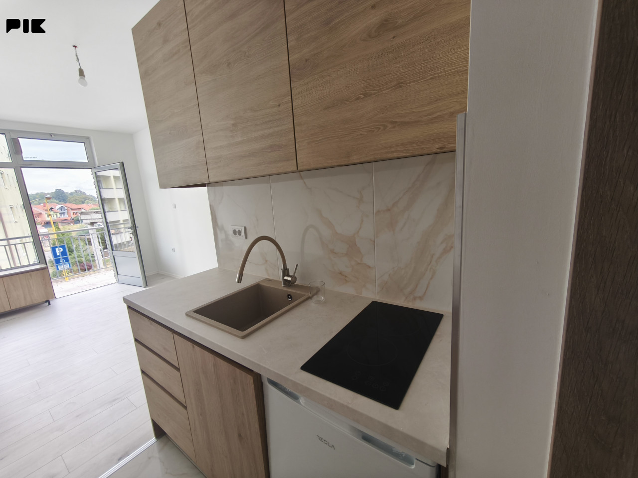 STAN-APARTMAN KOMPLETNO RENOVIRAN 33m2 ŽUTE ZGRADE