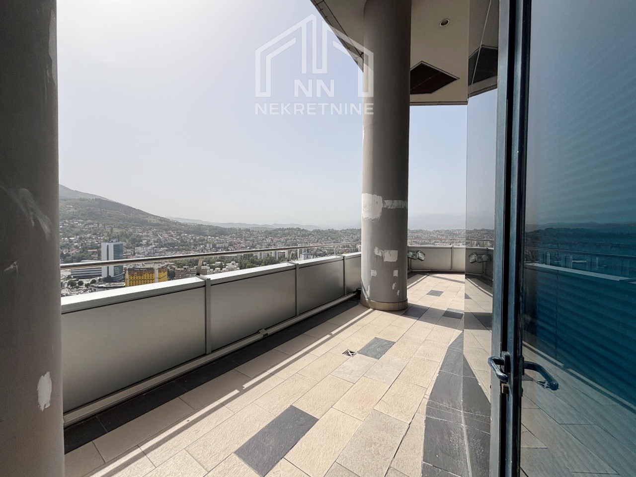 NN Nekretnine : Poslovni prostor sa terasom - Avaz Twist Tower 12