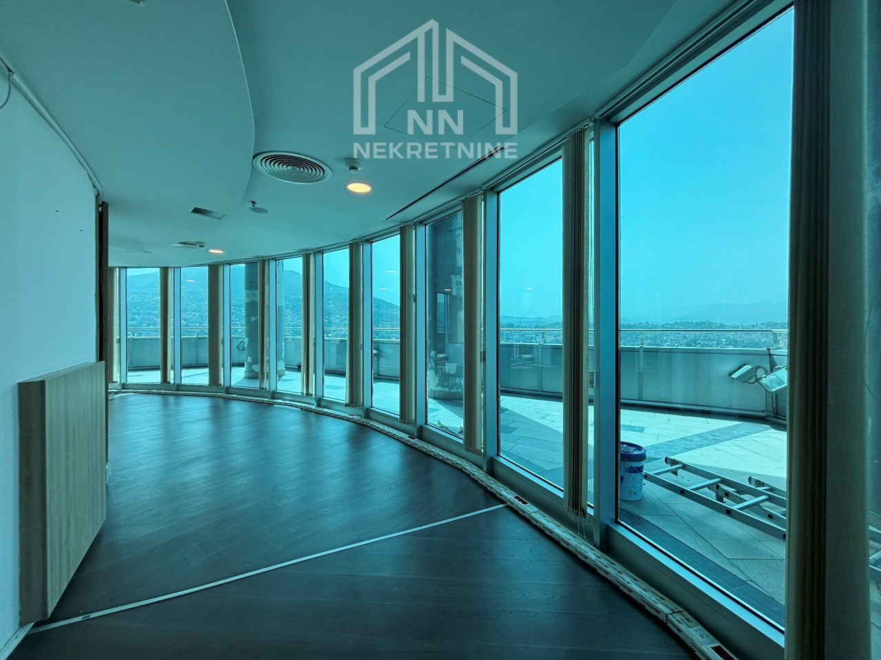 NN Nekretnine : Poslovni prostor sa terasom - Avaz Twist Tower