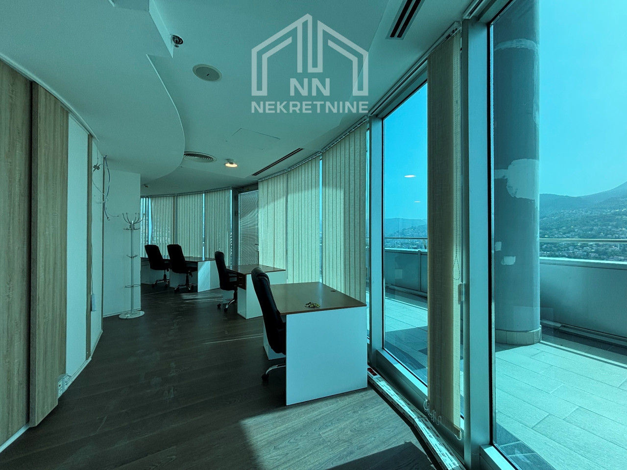 NN Nekretnine : Poslovni prostor sa terasom - Avaz Twist Tower 9