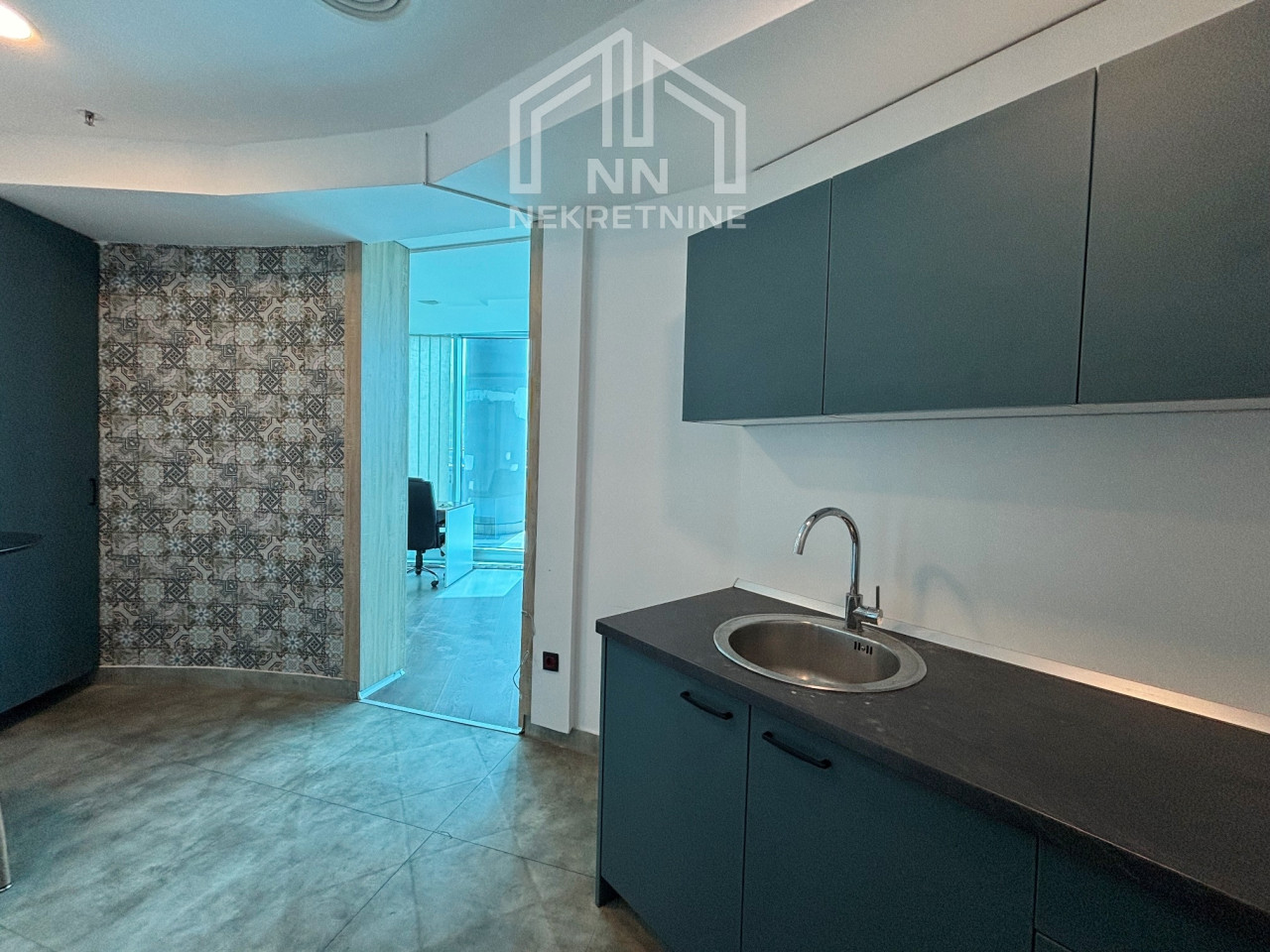 NN Nekretnine : Poslovni prostor sa terasom - Avaz Twist Tower 16