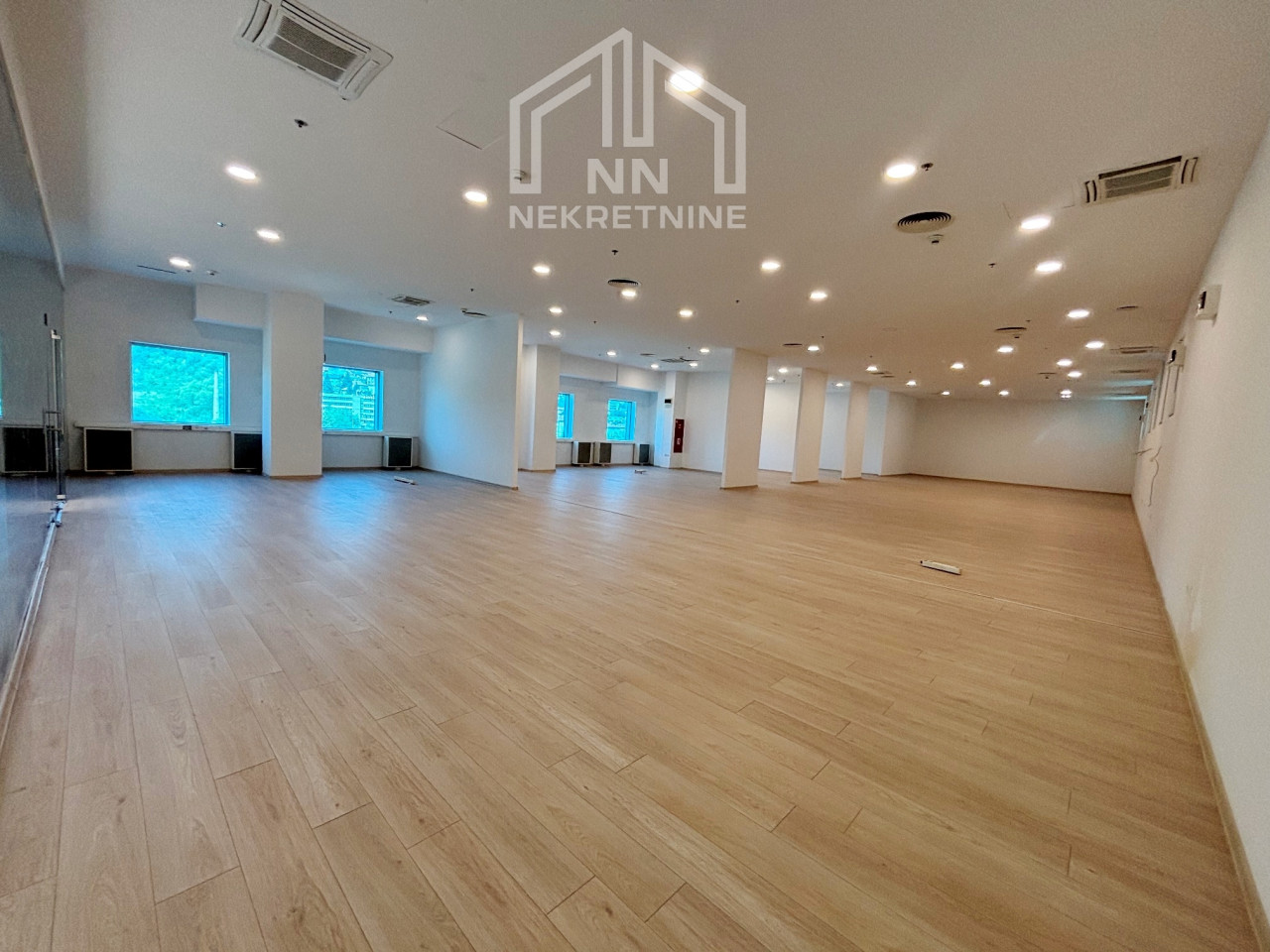 NN Nekretnine : Poslovni prostor 332m2 - Avaz Twist Tower