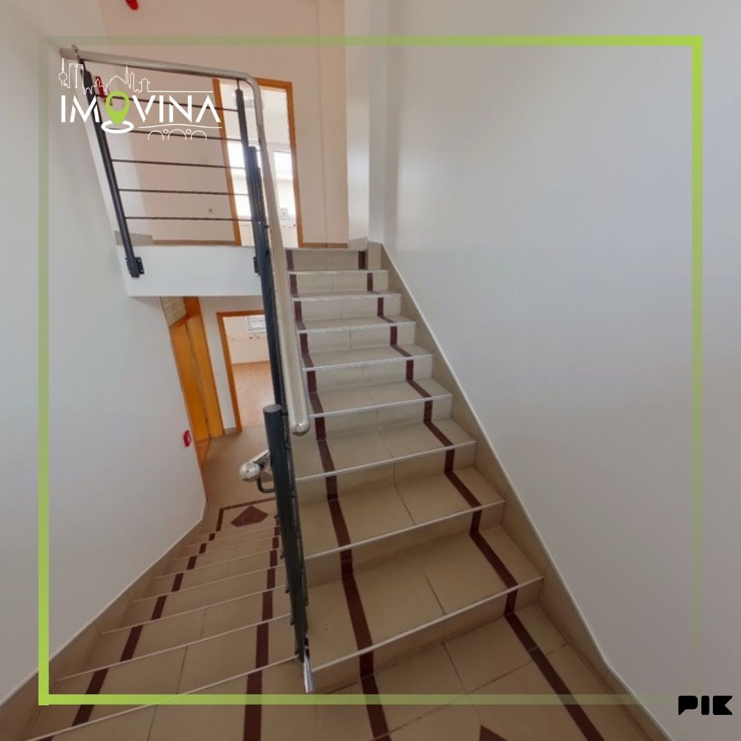 100974 Poslovna zgrada za najam 370m2, Stup 19