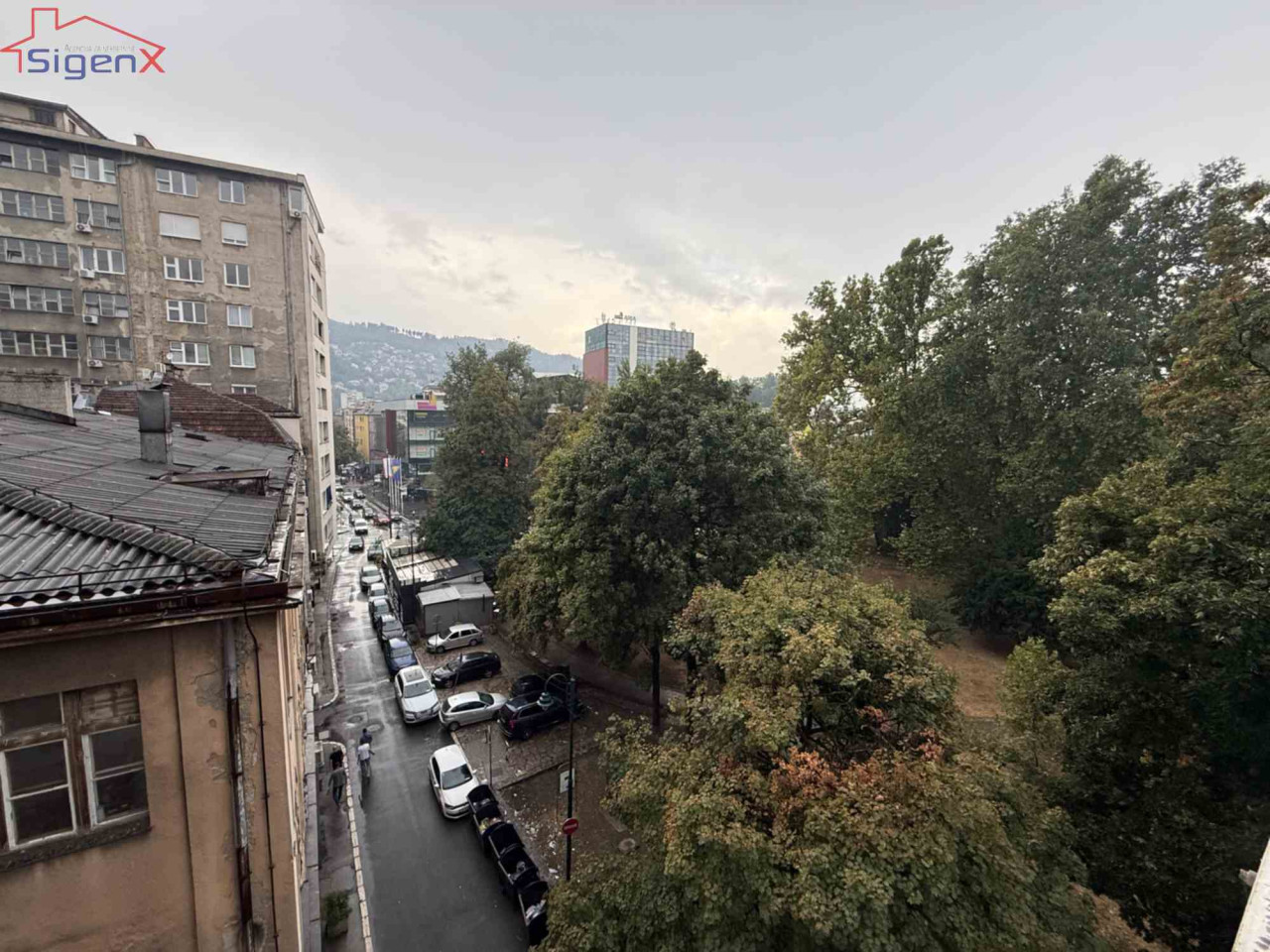 Izdavanje/Četverosoban stan /Trampina /parking mjesto 18