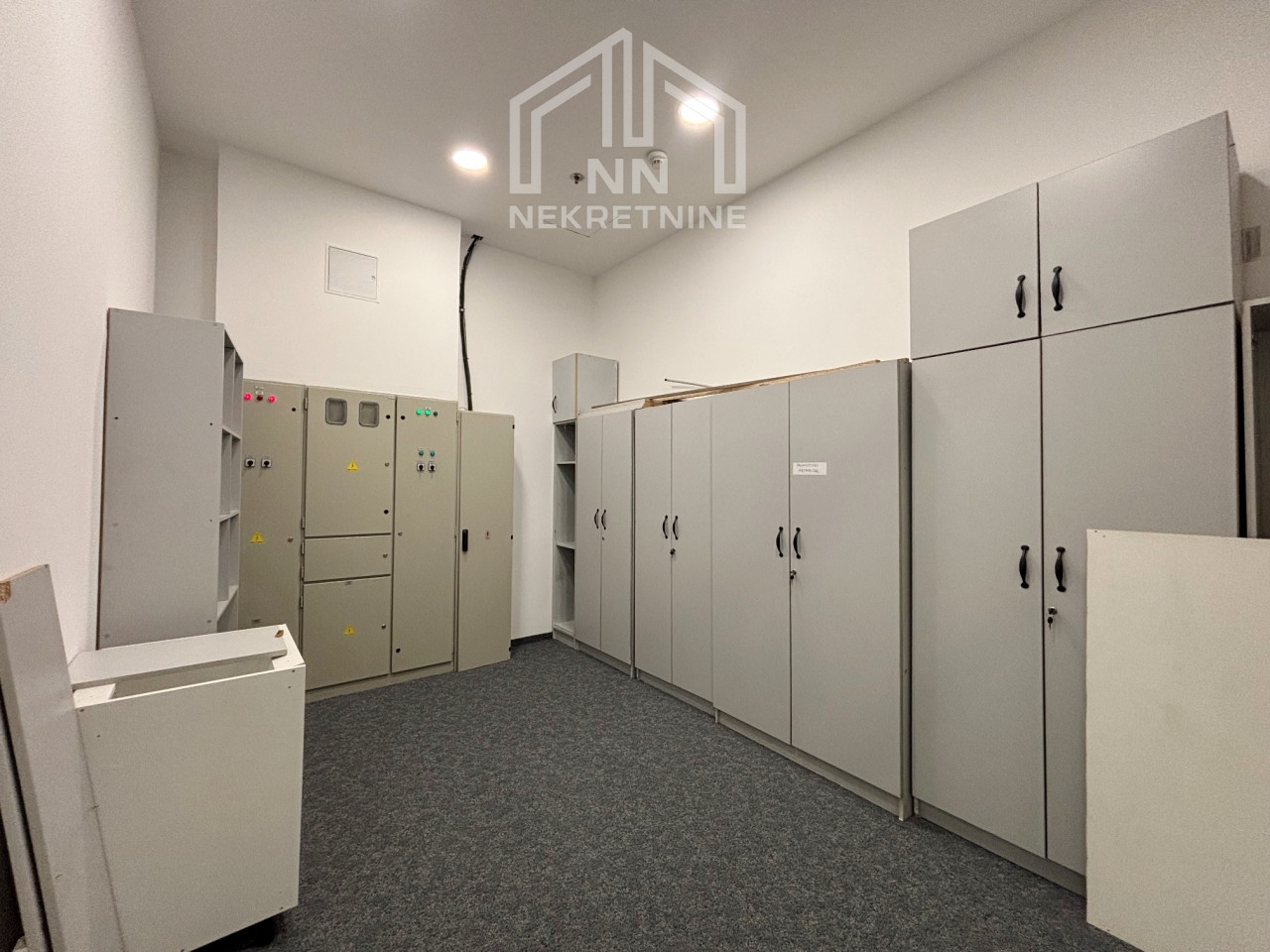 NN Nekretnine : Poslovni prostor 305m2 - Avaz Twist Tower 9