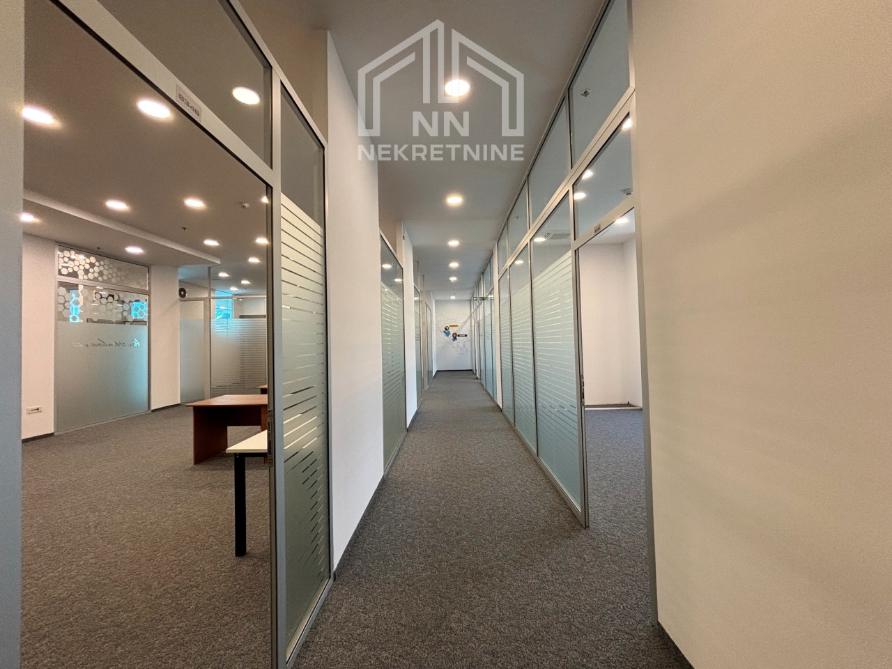 NN Nekretnine : Poslovni prostor 305m2 - Avaz Twist Tower 10