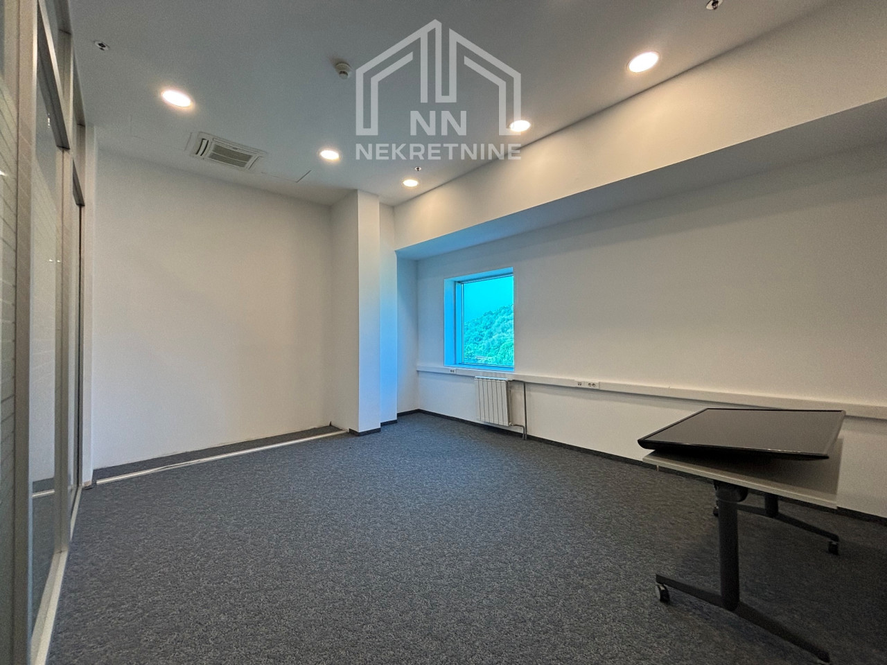 NN Nekretnine : Poslovni prostor 305m2 - Avaz Twist Tower 11