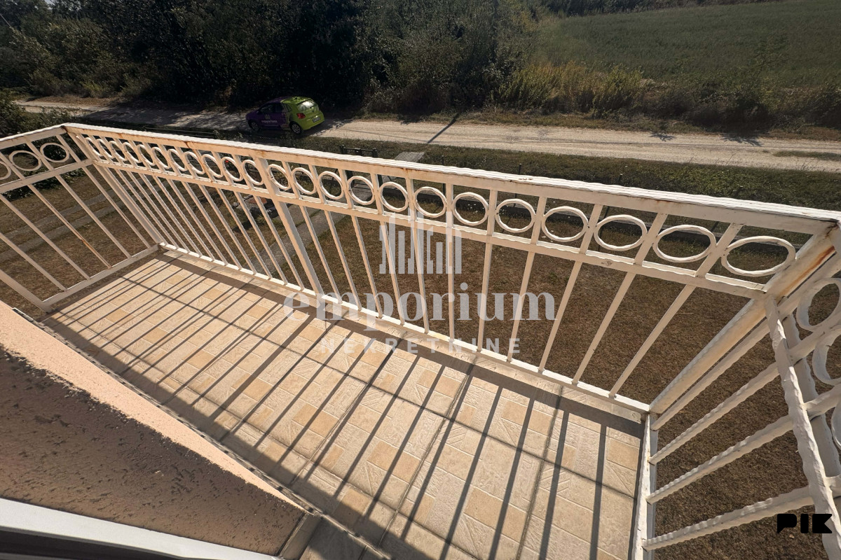 Kuća Pr+1S 97m2 sa garažom i pomoćnim objektom ID:2799/BN 14