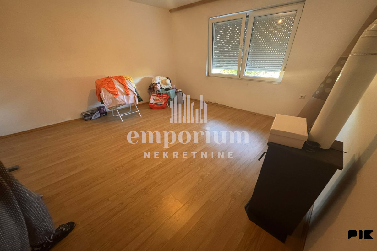 Kuća Pr+1S 97m2 sa garažom i pomoćnim objektom ID:2799/BN 6