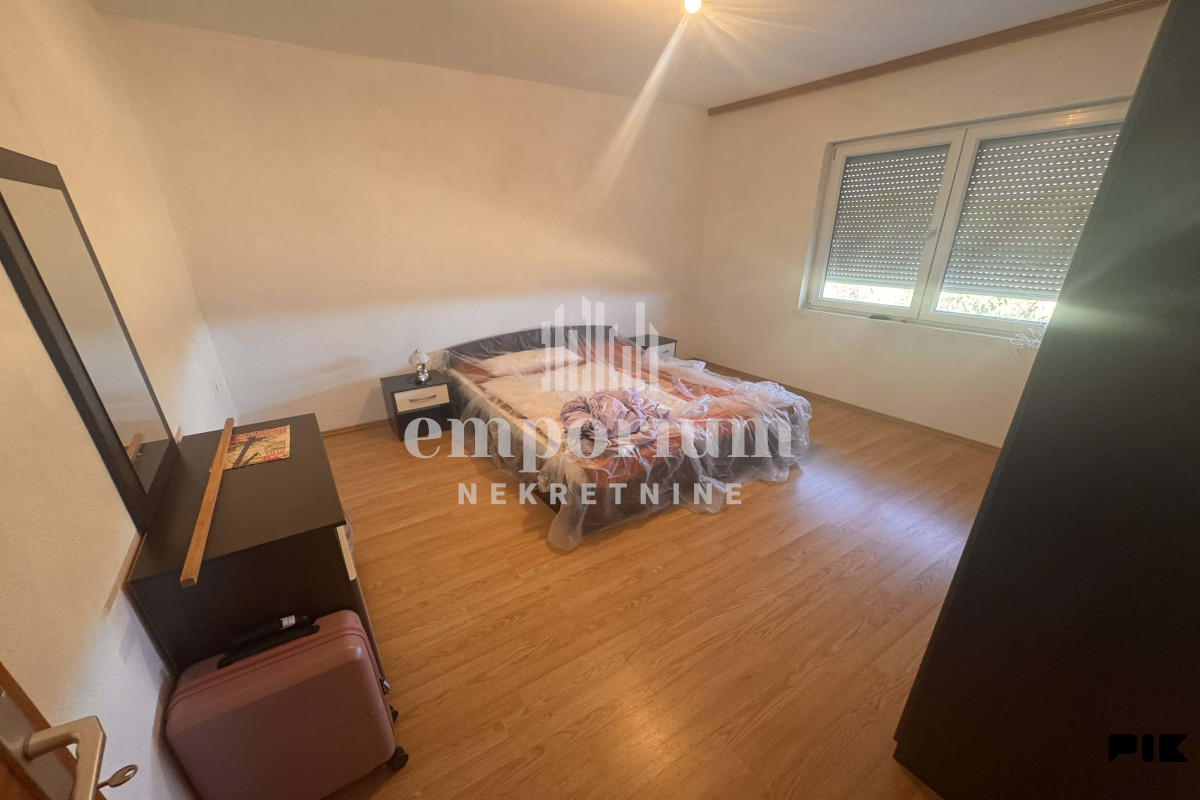 Kuća Pr+1S 97m2 sa garažom i pomoćnim objektom ID:2799/BN 8