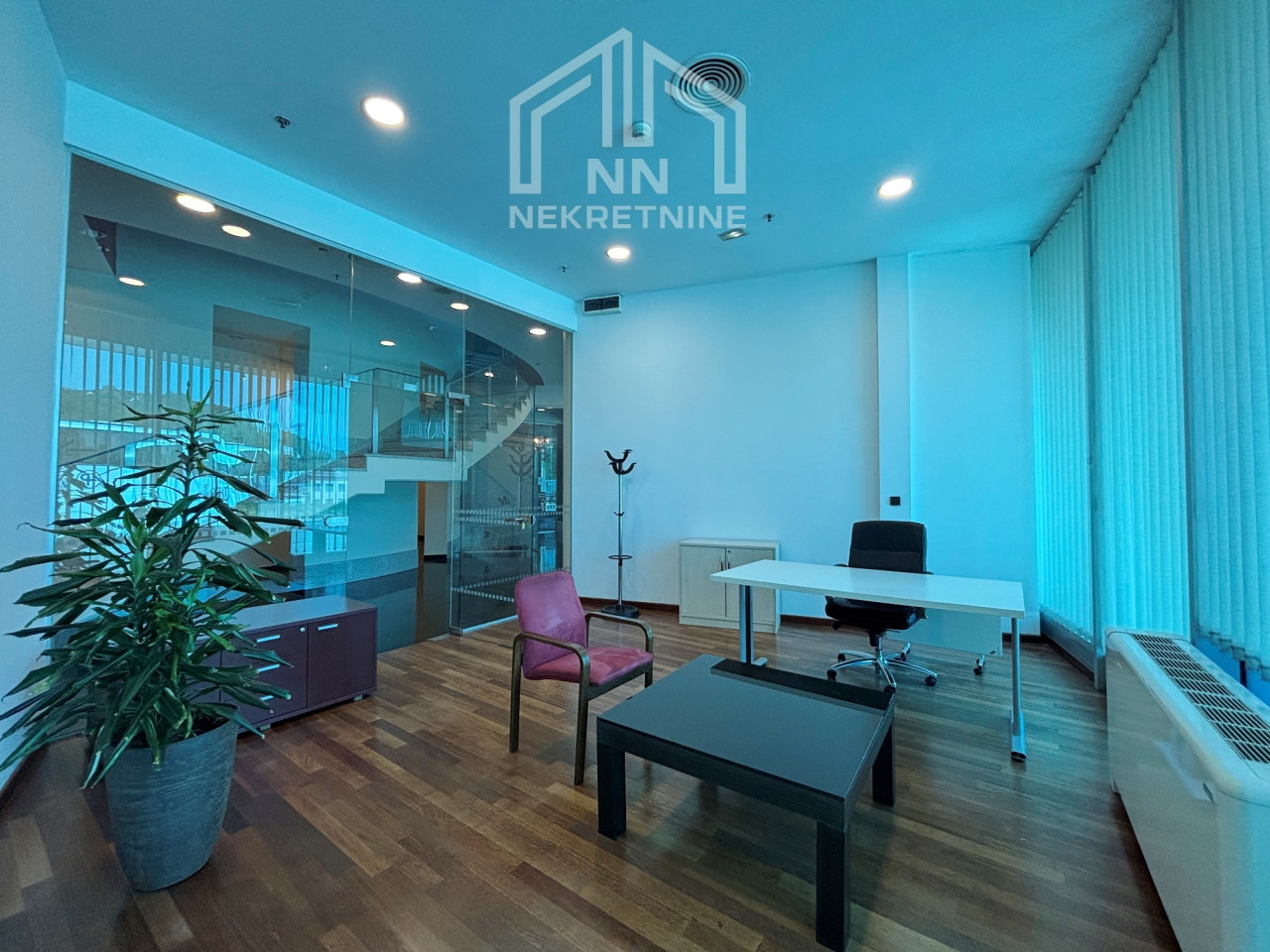 NN Nekretnine : Poslovni prostor 23m2 - Avaz Twist Tower