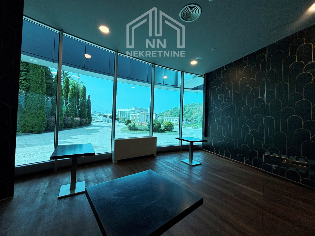 NN Nekretnine : Poslovni prostor 23m2 - Avaz Twist Tower 6