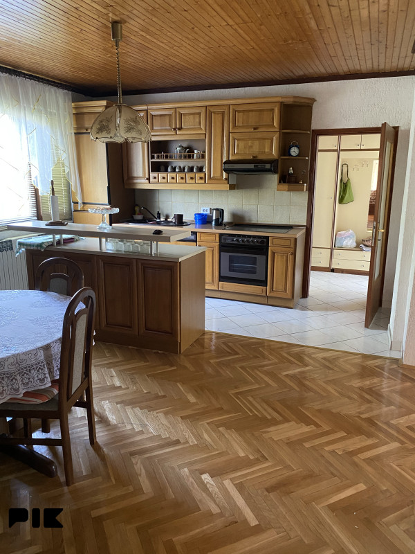 Kuća Tuzla 9