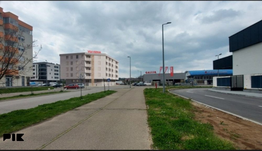 ZA MJESEC DANA USELJIV STAN - LAZAREVO 3
