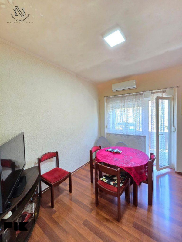 CENTAR, stan od 70m2 i garaža od 17m2 2