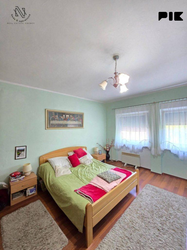CENTAR, stan od 70m2 i garaža od 17m2 8