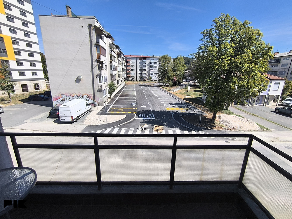 Potpuno adaptiran stan 42 m2 Lukavac 4