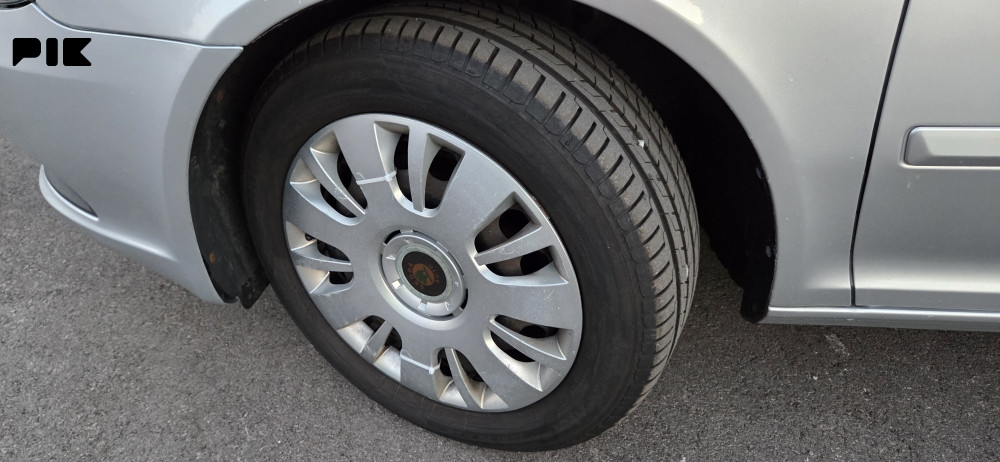 SKODA OKTAVIA SIVA 2011 GODINA 1.9 TDI 77KW - slika 6