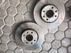 prednji diskovi dacia logan  nisan note micra