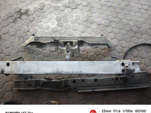 vezni lim prsa greda nissan note 2009