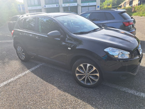 Nissan Qashqai 2.0 DCI 110kw. KLIMA. 4x4 2012 god. 066-920-741