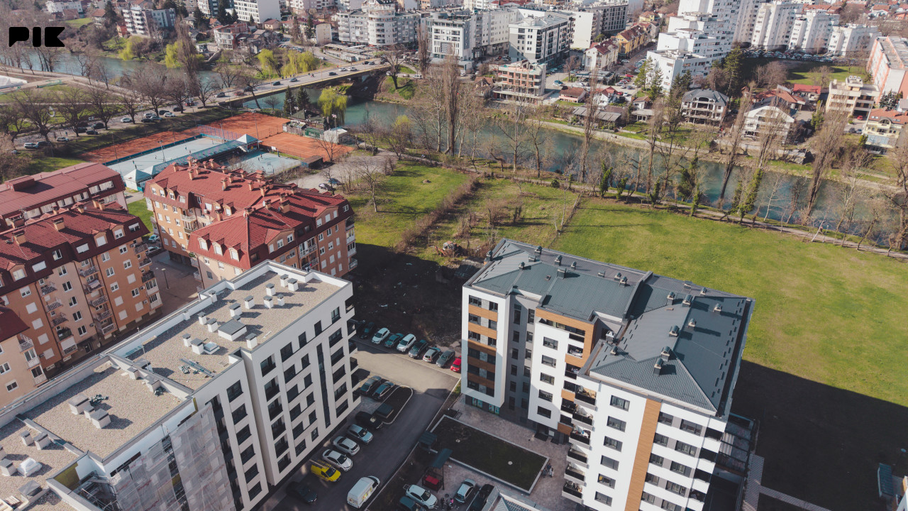 PRVI NAJAM,  Laura Lux Apartman,  garažno mjesto uključeno 12