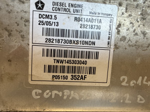 Elektronika motora Jeep Compass 2014 (fotografija 2)