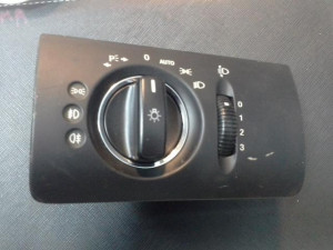 A1645450204 PREKIDAC SVJETALA N MERCEDES ML 164 2006-2