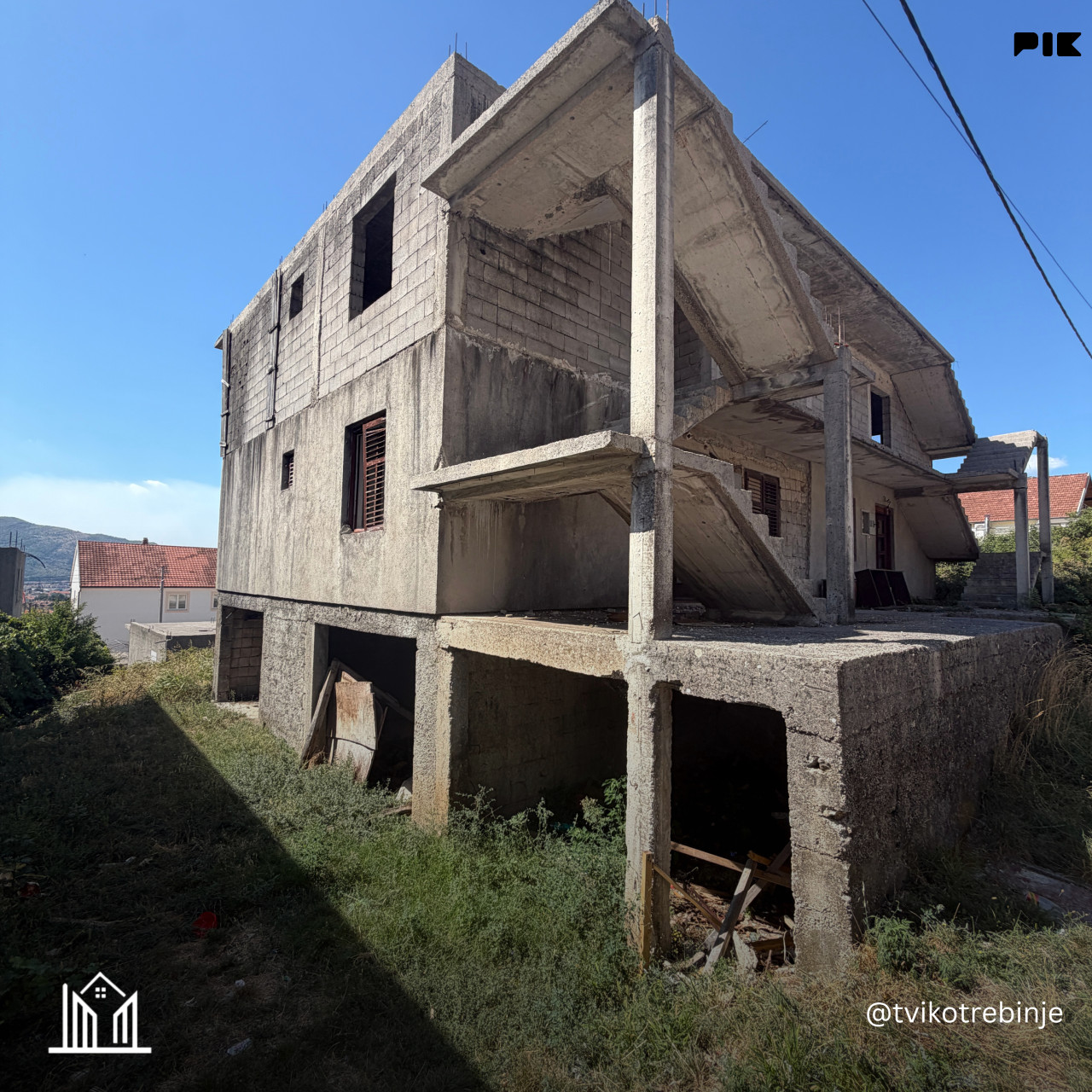 Na prodaju kuća od 320 m2 2