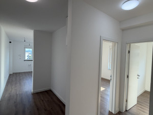 Na prodaju stan od 60m2 photo 2