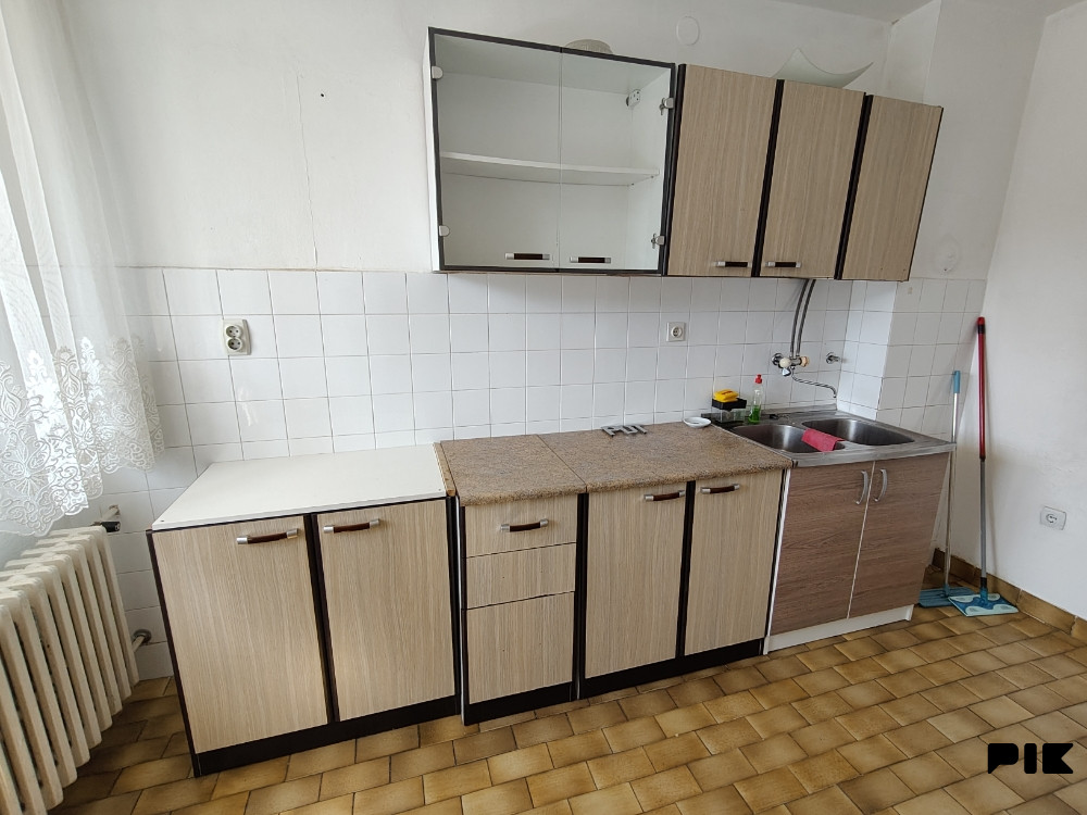 Dovosoban stan za izdavanje 54 kvadrata 7