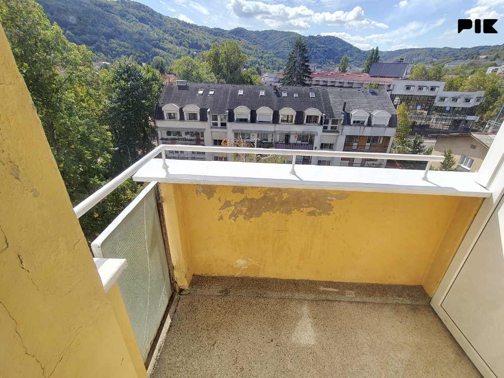 Dovosoban stan za izdavanje 54 kvadrata 10