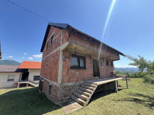Two-story house in Podbrežje, Zenica