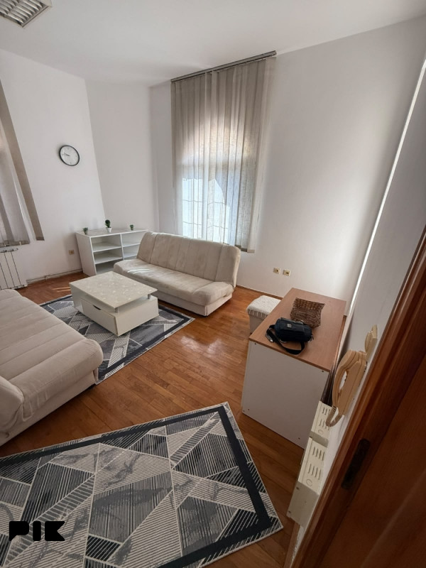 Izdavanje stan Brcko centar