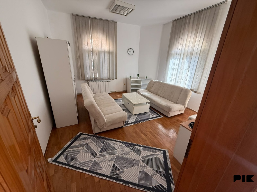 Izdavanje stan Brcko centar 2