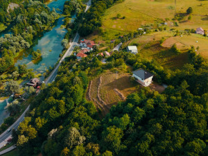 Prodaja kuća Bosanska Krupa-Ljusina photo 2