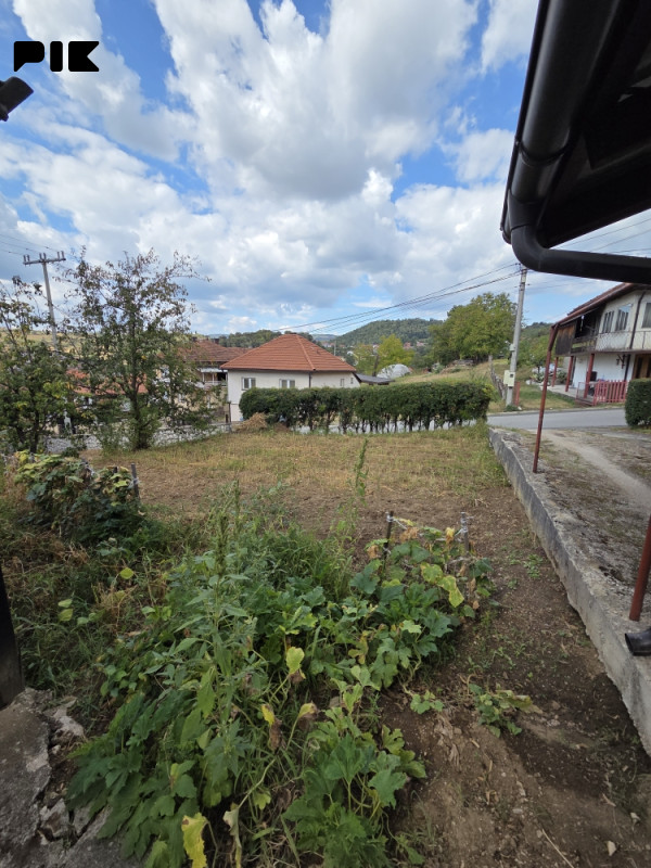 Kuća Gračanica centar sa dodatnim placem 3