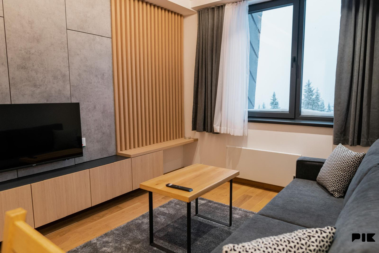 Stanovi i apartmani Pale 11