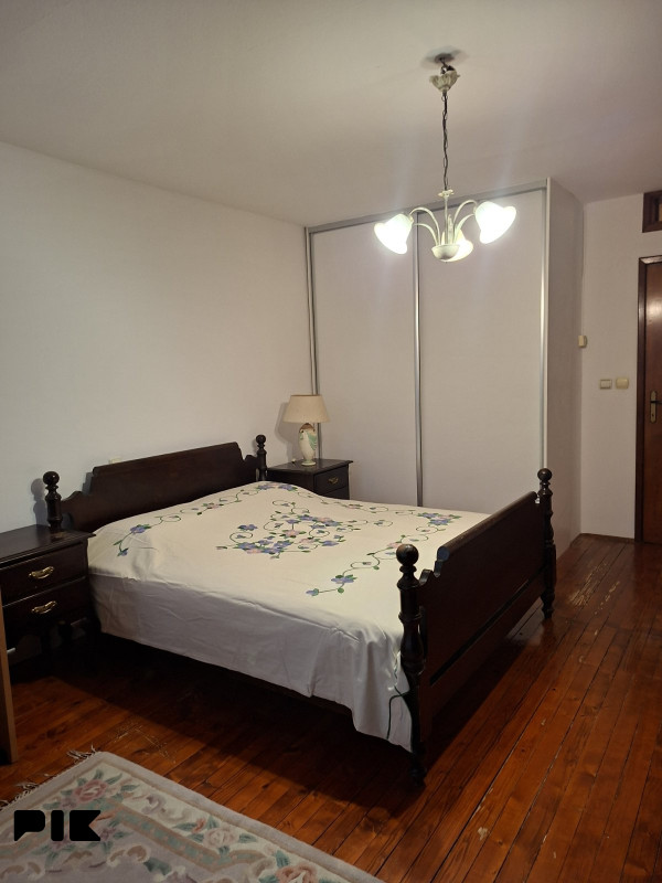 KOMFORAN I NAMJESTEN TROSOBAN STAN U CENTRU SARAJEVA 90m2 20