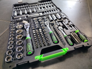 ALAT JBM SET NASTAVAKA 1/4+3/8+1/2" 179kom KROM