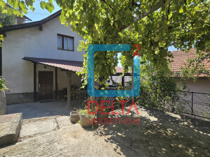 Dvospratna kuća /garaža/na parceli 402m2/ Pofalići / N. Sarajevo photo 2