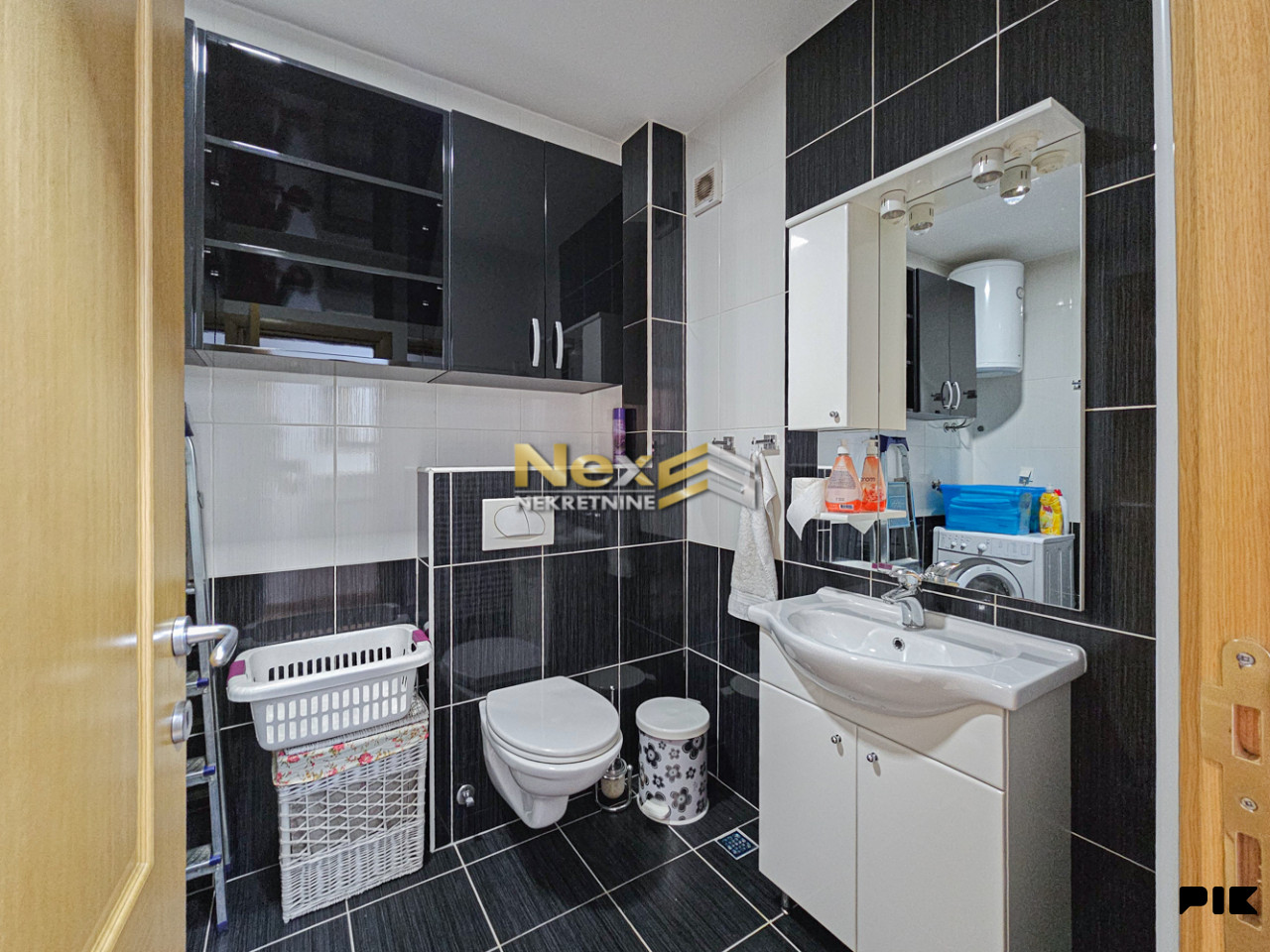 Trosoban stan sa otvorenim pogledom Tibra I/Novi Grad 65,46 m2 22